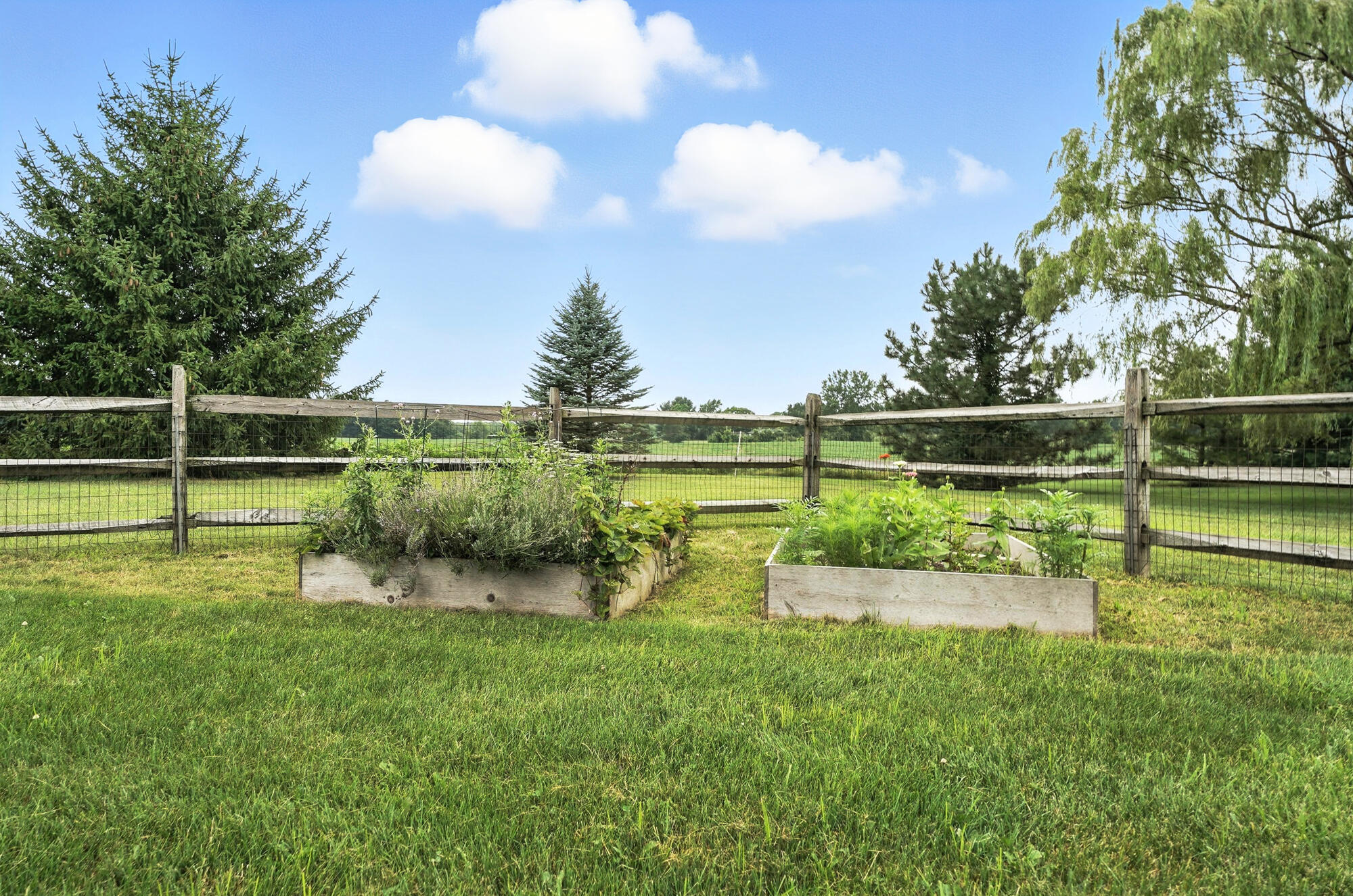 5405 Knollwood Road, Springfield, Ohio 45502