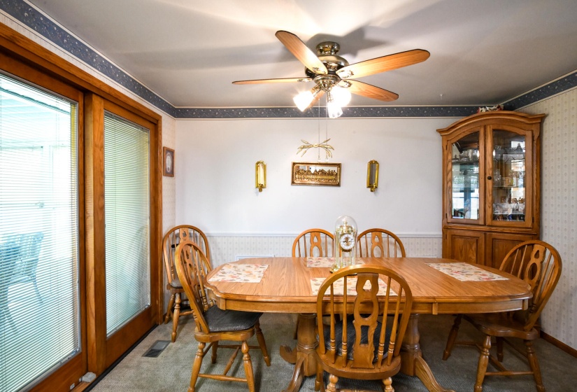 6851 Locustview-14