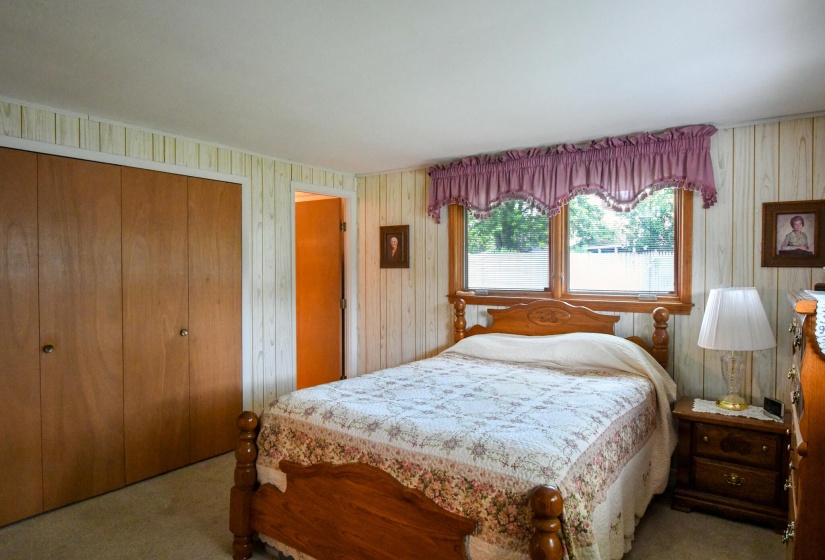 6851 Locustview-21