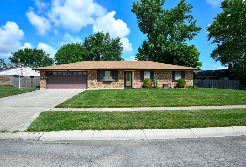6851 Locustview-3