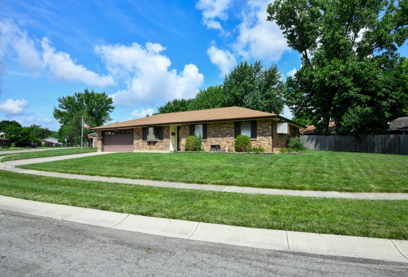 6851 Locustview-4