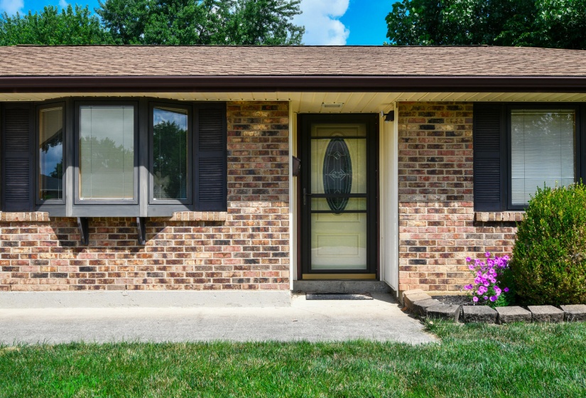 6851 Locustview-5