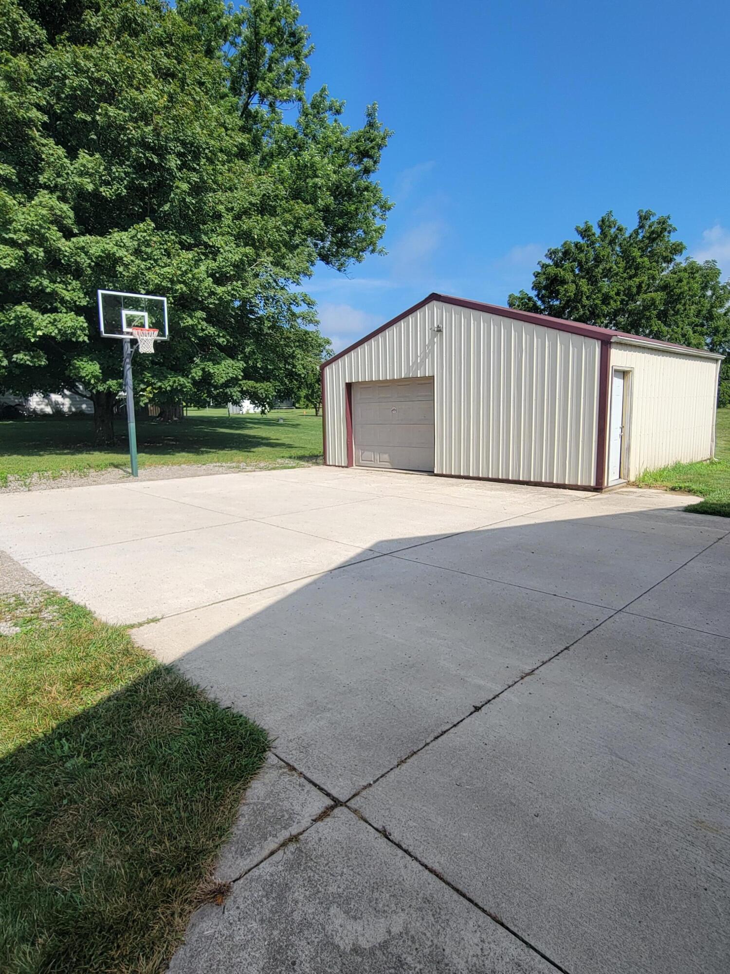 5532 Nettlecreek Road, Urbana, Ohio 43078