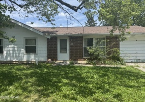 806 Canterbury Drive, Wapakoneta, Ohio, 3 Bedrooms Bedrooms, ,1 BathroomBathrooms,Residential,For Sale,Canterbury,307721