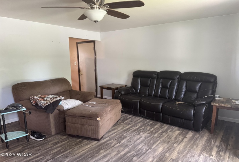806 Canterbury Drive, Wapakoneta, Ohio, 3 Bedrooms Bedrooms, ,1 BathroomBathrooms,Residential,For Sale,Canterbury,307721