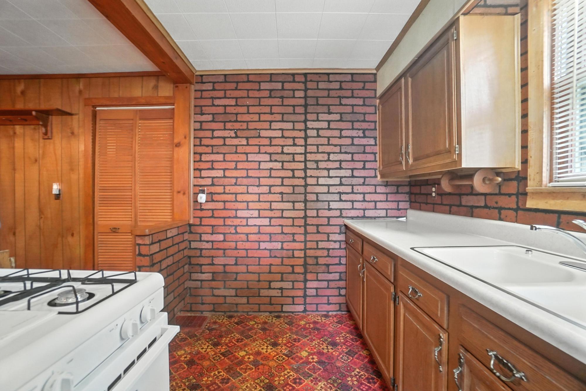 292 Main Street, London, Ohio 43140