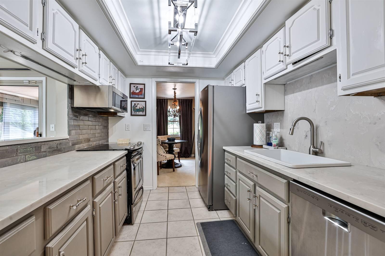 6341 Marshall Road, Centerville, Ohio 45459