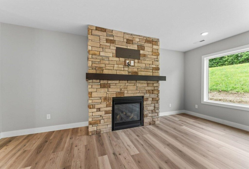 013-13-web-or-mls-DSC04696_m