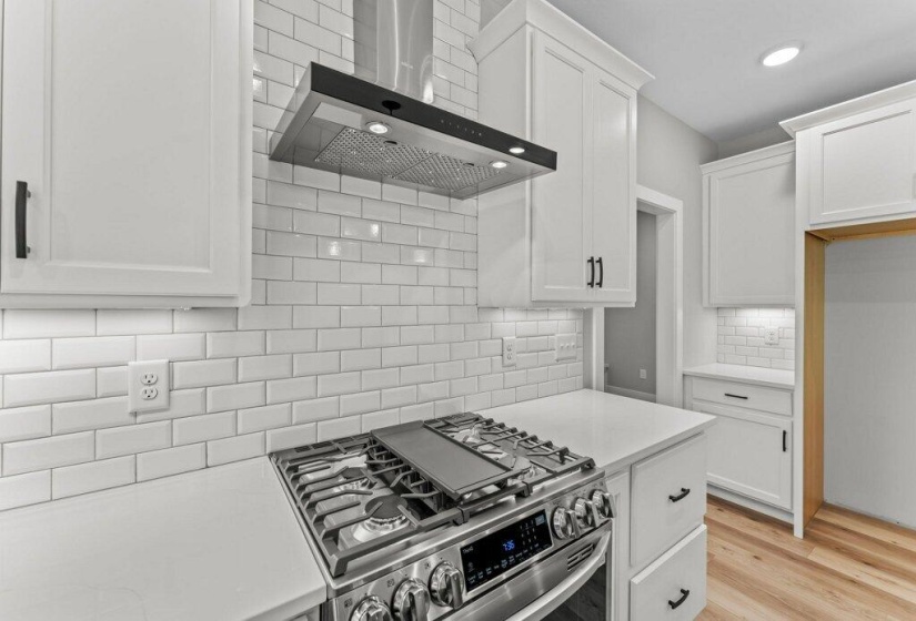 023-23-web-or-mls-DSC04726_m