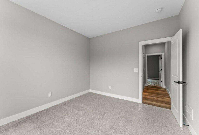 031-31-web-or-mls-DSC04797_m