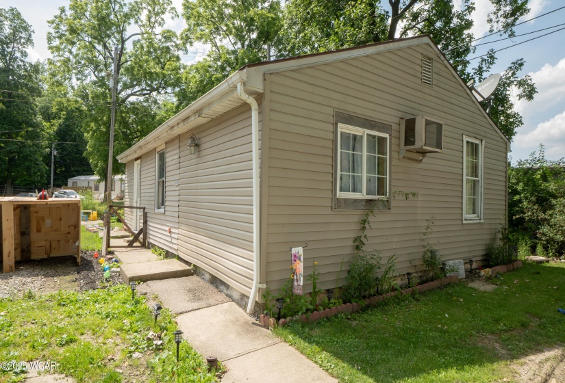 12103 Walnut Drive, Minster, Ohio, 3 Bedrooms Bedrooms, ,1 BathroomBathrooms,Residential,For Sale,Walnut,307500