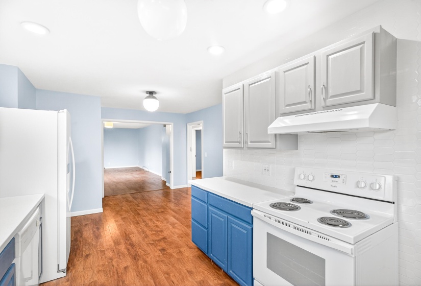 107 Walnut, Anna-10