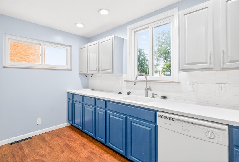107 Walnut, Anna-11