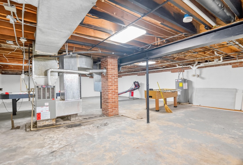 107 Walnut, Anna-28