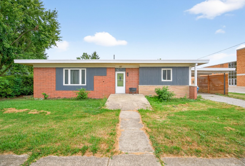 107 Walnut, Anna-2