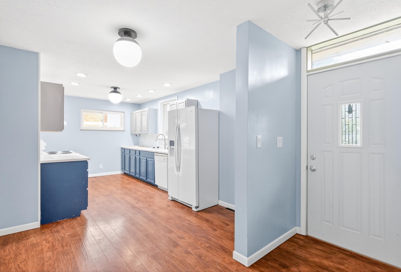 107 Walnut, Anna-6