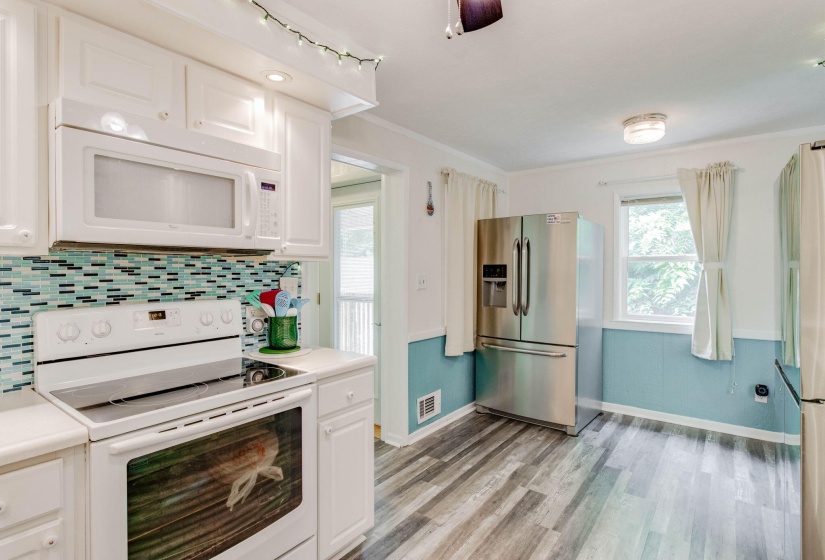 16-web-or-mls-2025 07 09 - 313IrvingAve-