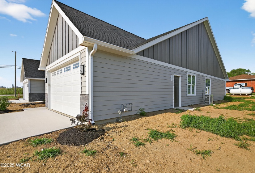 1756 Creekside Court, Sidney, Ohio, 3 Bedrooms Bedrooms, ,2 BathroomsBathrooms,Residential,For Sale,Creekside,307730