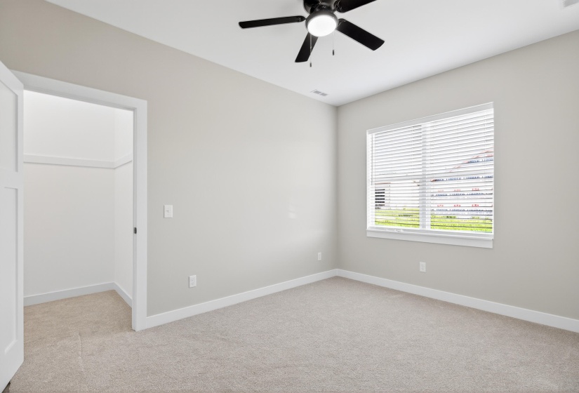 1756 1762 Creekside, Sidney-19