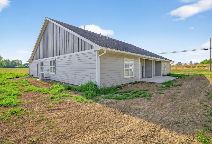 1756 1762 Creekside, Sidney-29