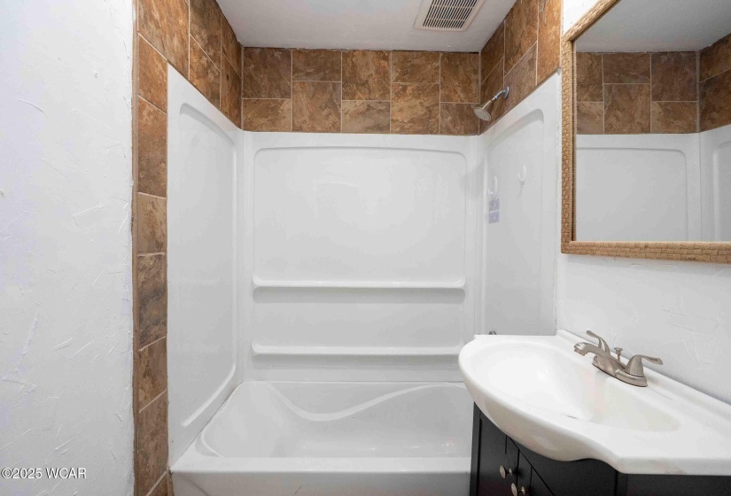 122 Waterloo Drive, Arlington, Ohio, 3 Bedrooms Bedrooms, ,1 BathroomBathrooms,Residential,For Sale,Waterloo,307734