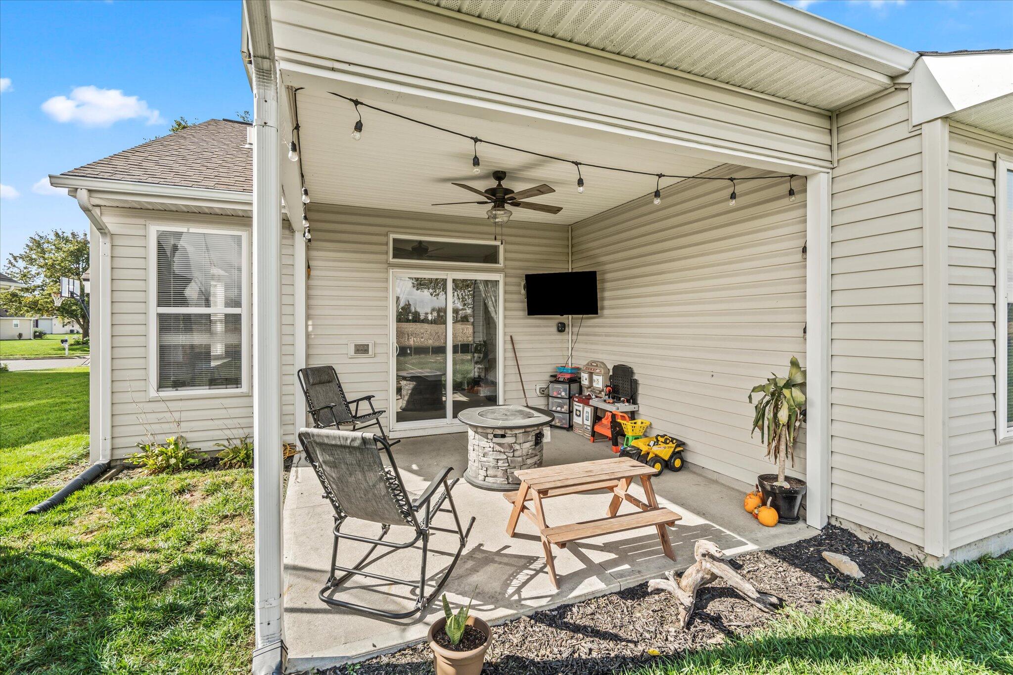 2678 Shady Tree Drive, Troy, Ohio 45373