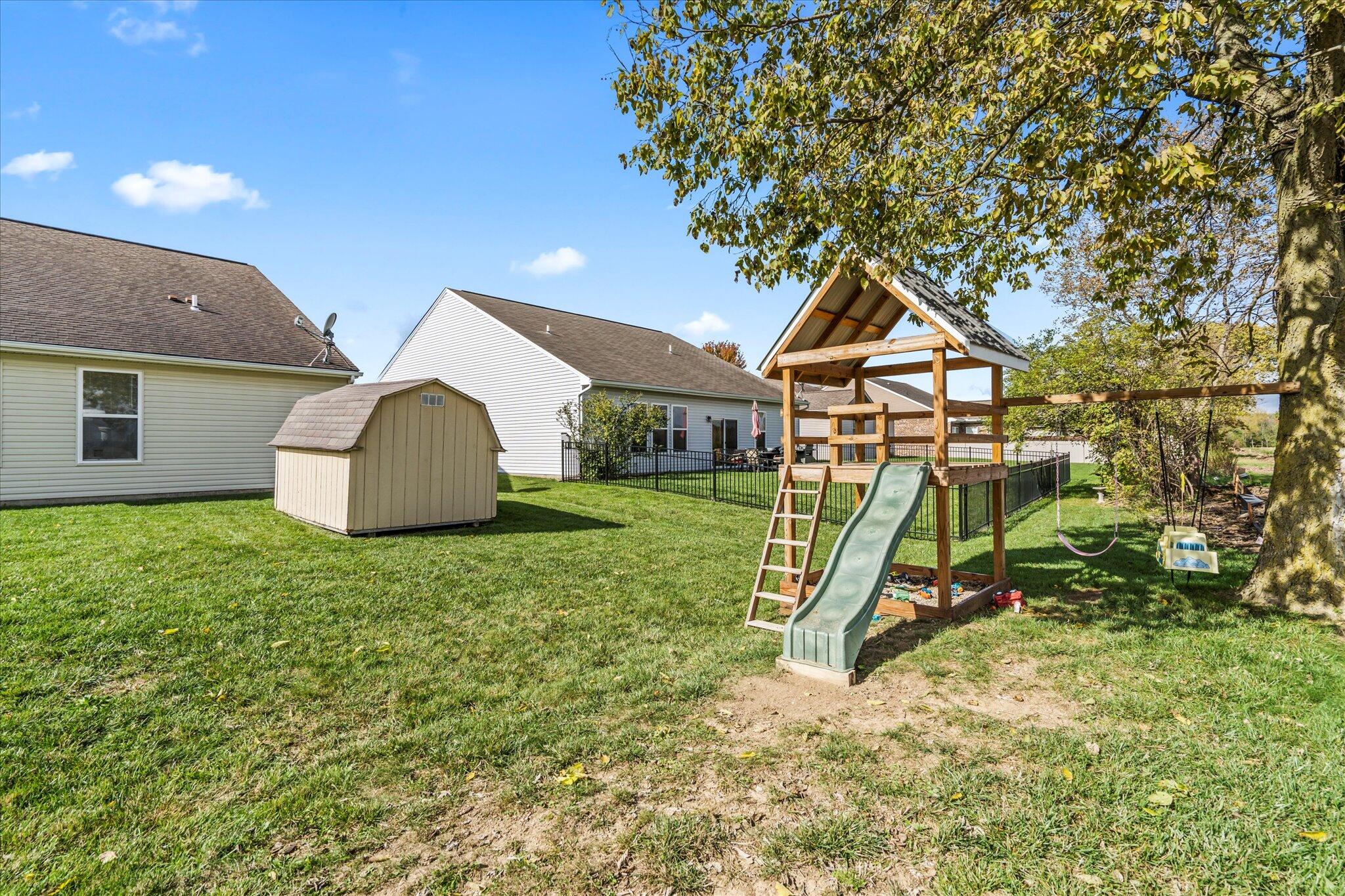2678 Shady Tree Drive, Troy, Ohio 45373