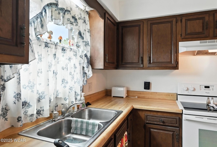 2449 Lark Avenue, Lima, Ohio, 4 Bedrooms Bedrooms, ,1 BathroomBathrooms,Residential,For Sale,Lark,307739