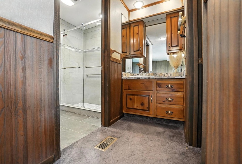 Master Bedroom En Suite