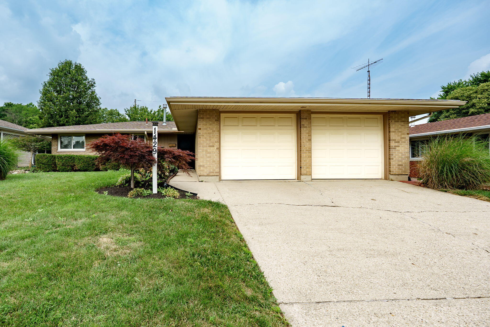 1429 Mapleridge Drive, Fairborn, Ohio 45324