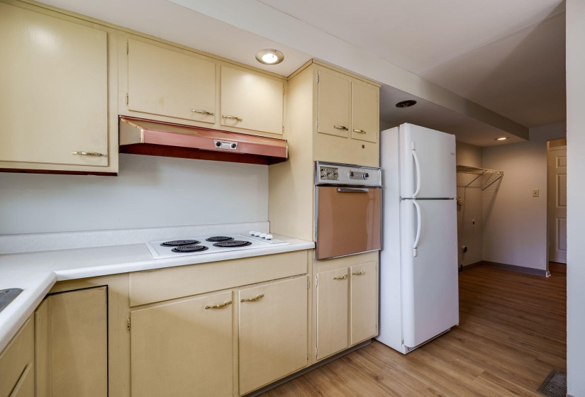 17-web-or-mls-1429-mapleridge-dr