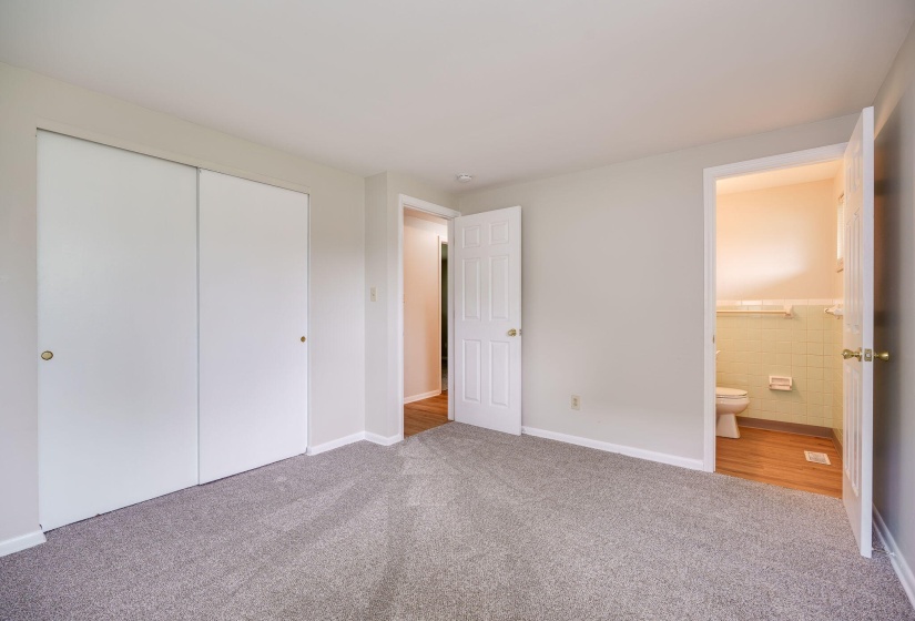 28-web-or-mls-1429-mapleridge-dr