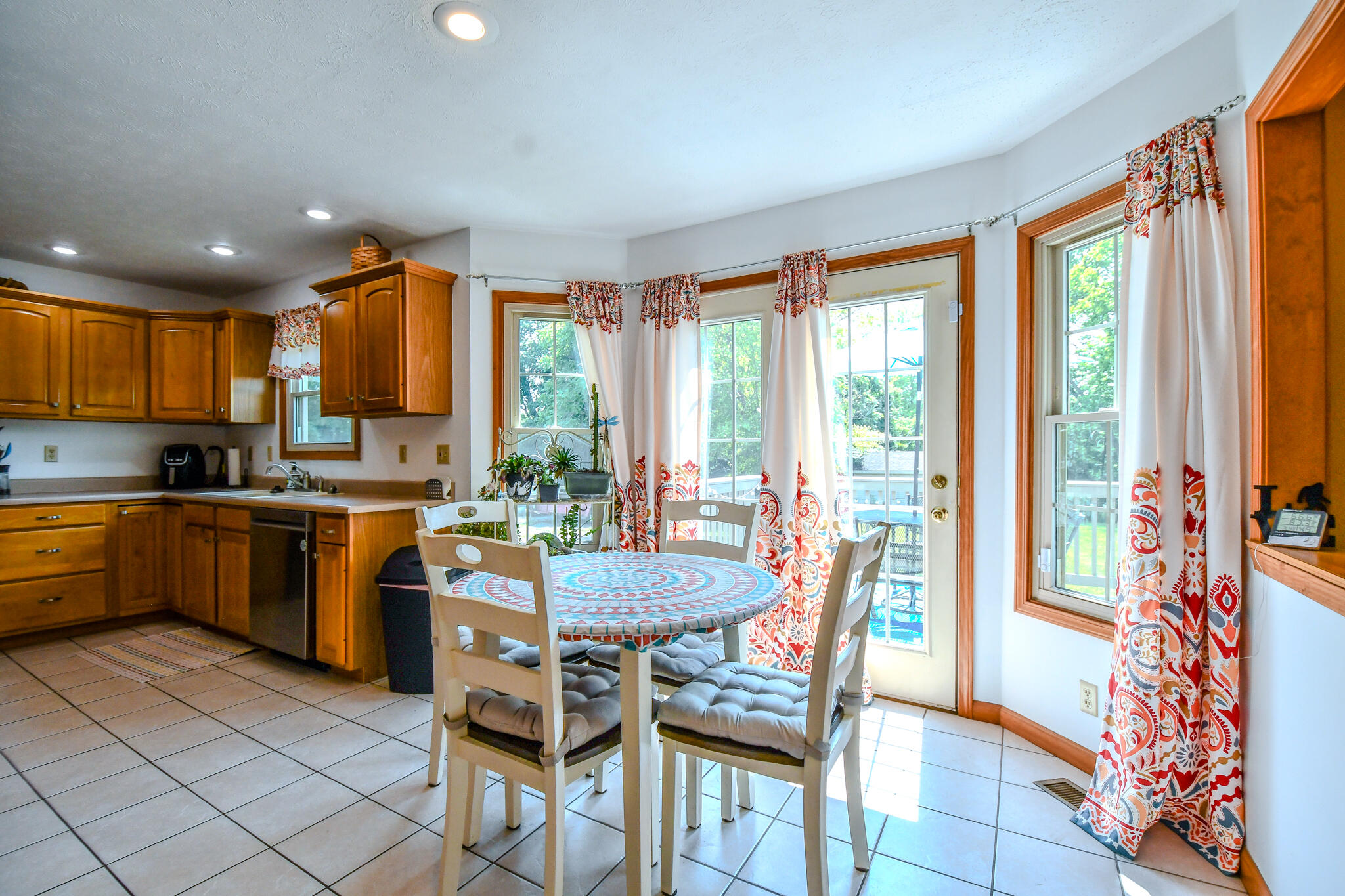1704 Echo Lake Drive, Piqua, Ohio 45356