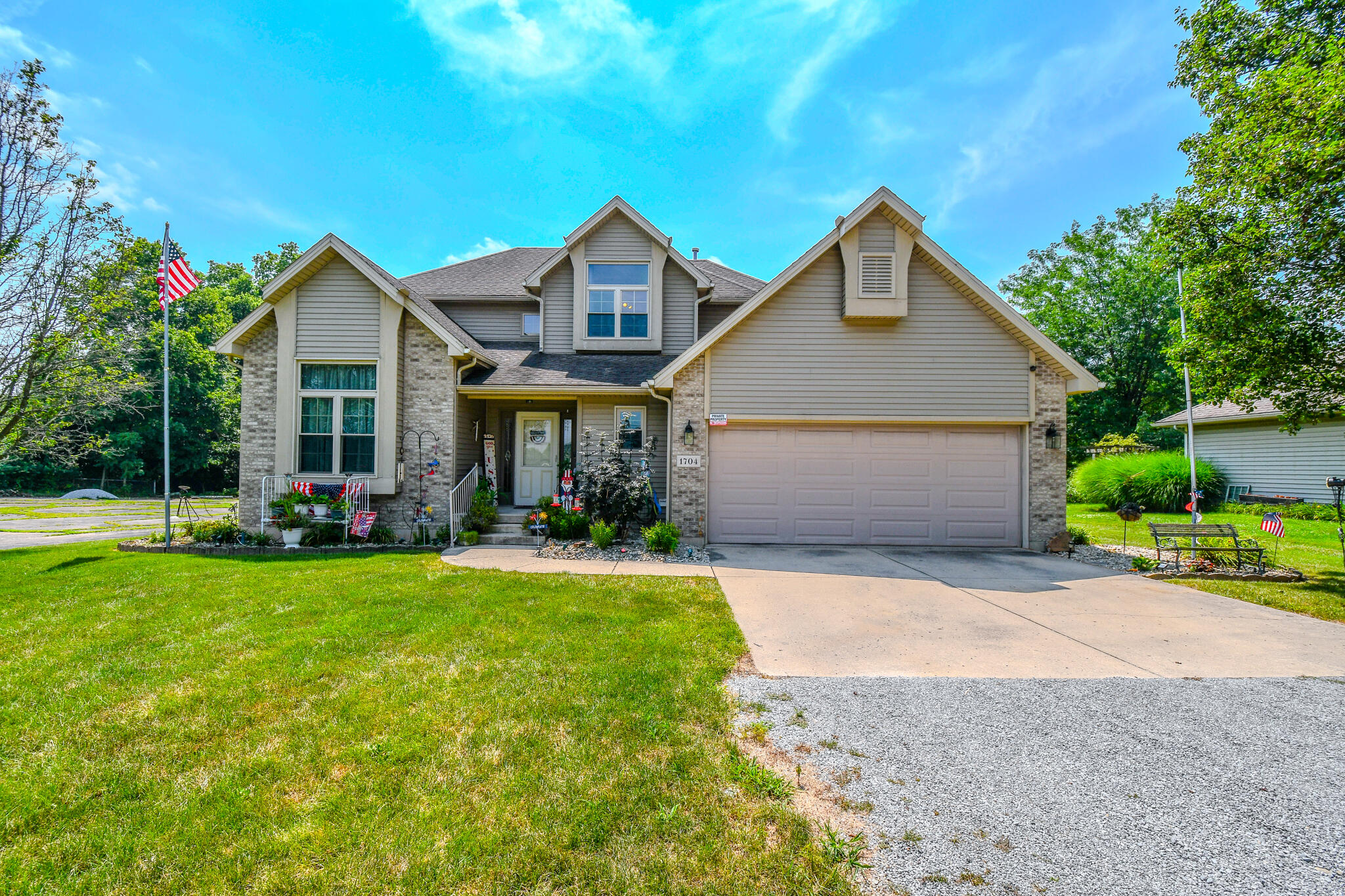 1704 Echo Lake Drive, Piqua, Ohio 45356