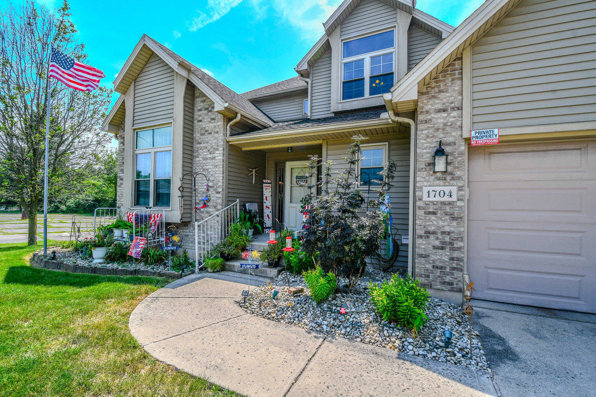 1704 Echo Lake Drive, Piqua, Ohio 45356