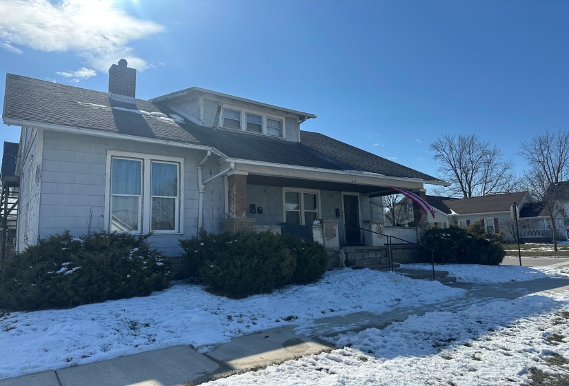 211 W. benton Street