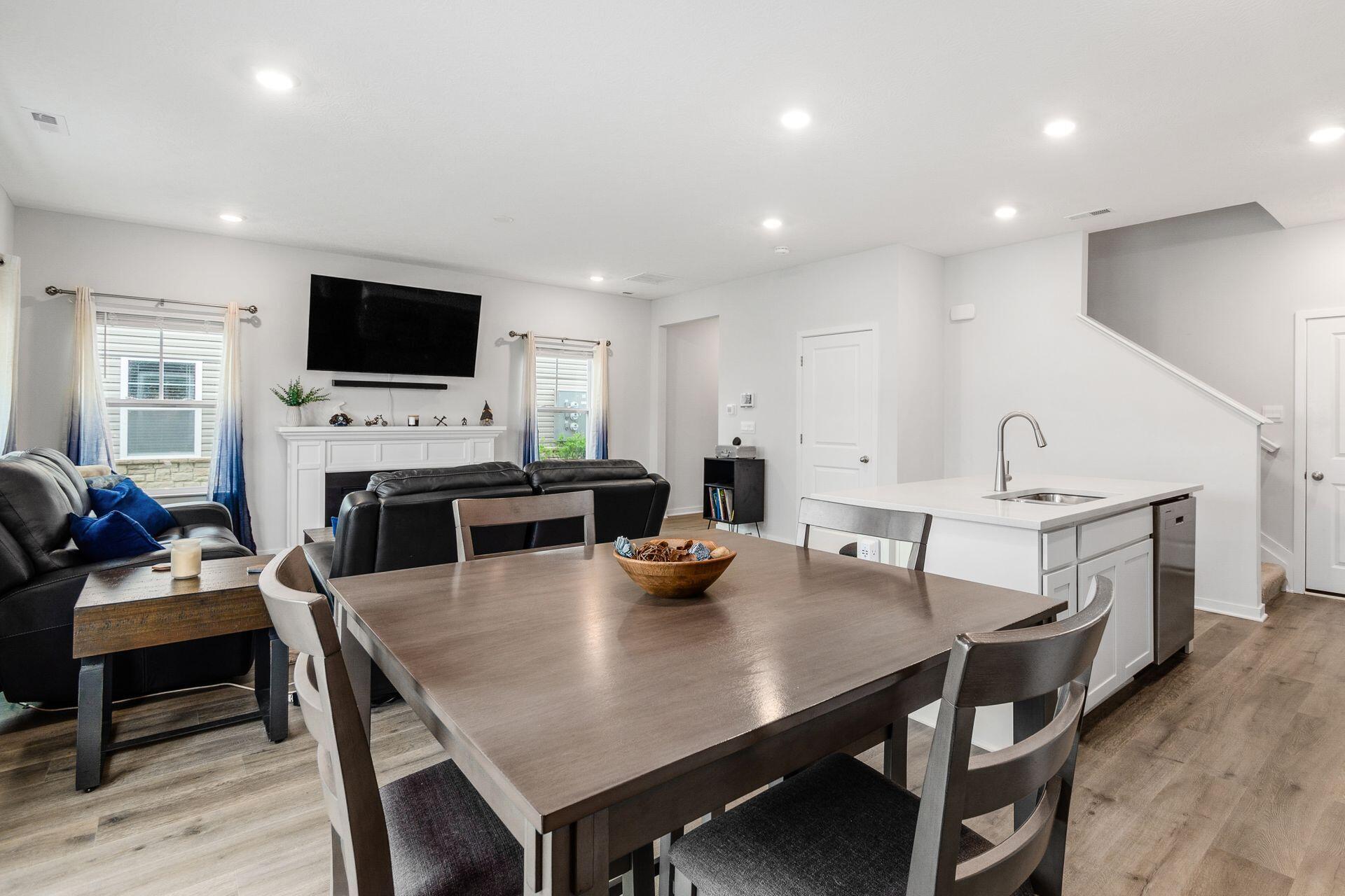 6355 Marinelli Drive, Columbus, Ohio 43228