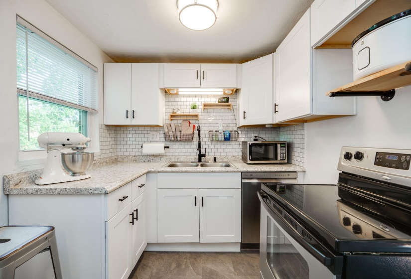15-web-or-mls-537-shadowlawn-ave