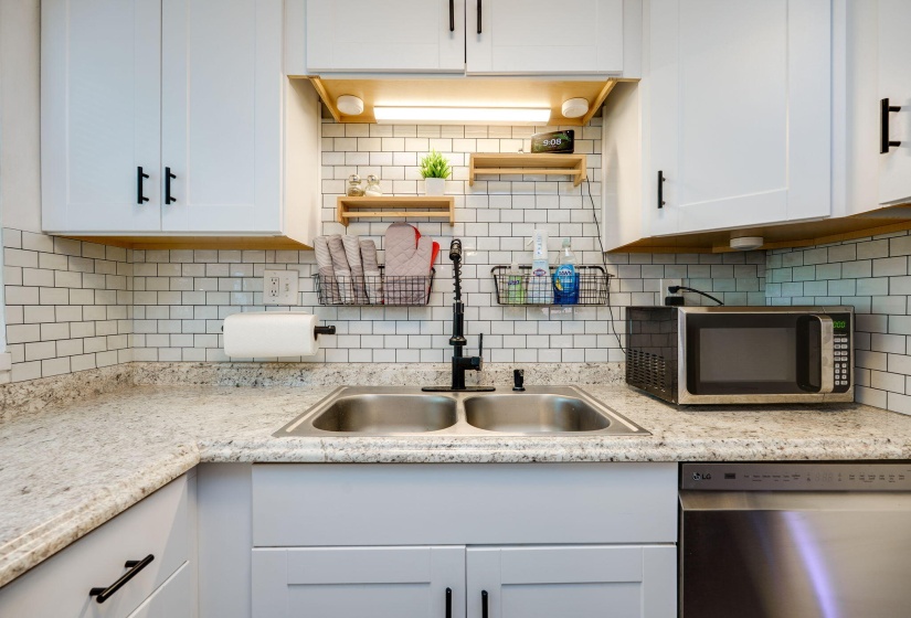 16-web-or-mls-537-shadowlawn-ave
