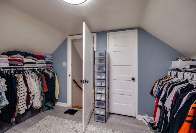 25-web-or-mls-537-shadowlawn-ave