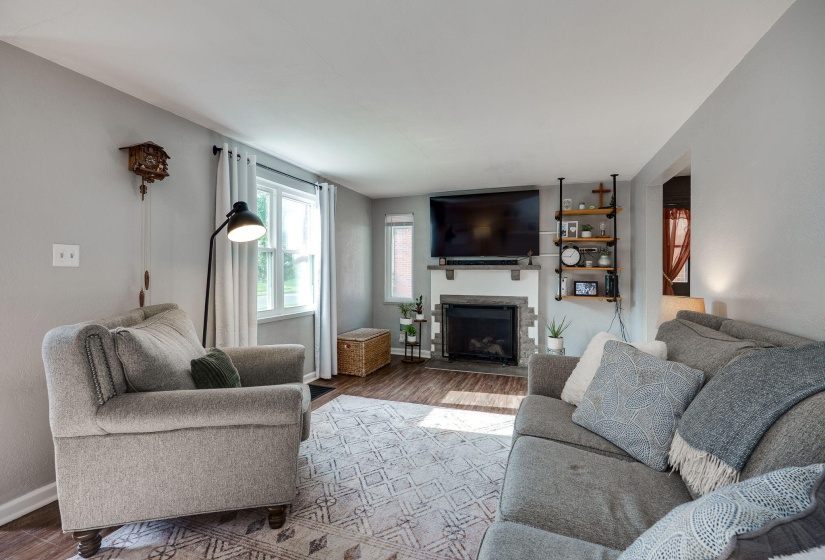 7-web-or-mls-537-shadowlawn-ave