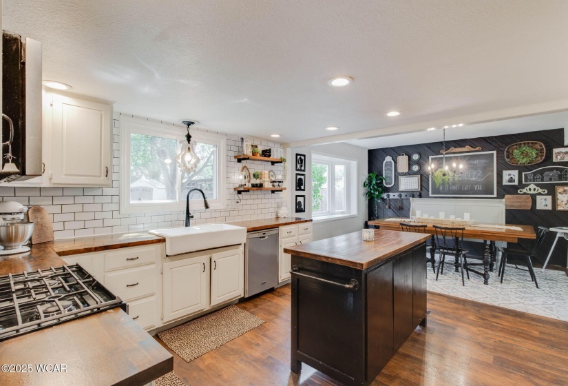 2049 High Ridge Road, Lima, Ohio, 4 Bedrooms Bedrooms, ,2 BathroomsBathrooms,Residential,For Sale,High Ridge,307750