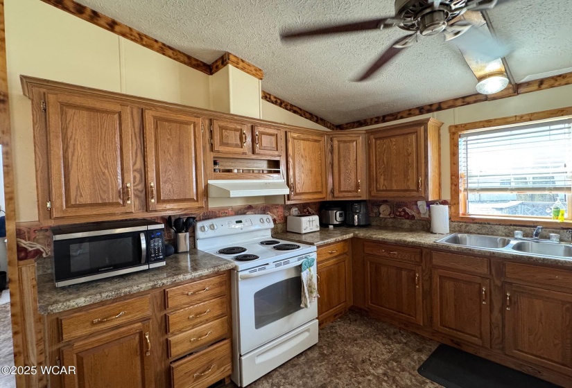 6365 Township Road 155, Kenton, Ohio, 3 Bedrooms Bedrooms, ,2 BathroomsBathrooms,Residential,For Sale,Township Road 155,307751