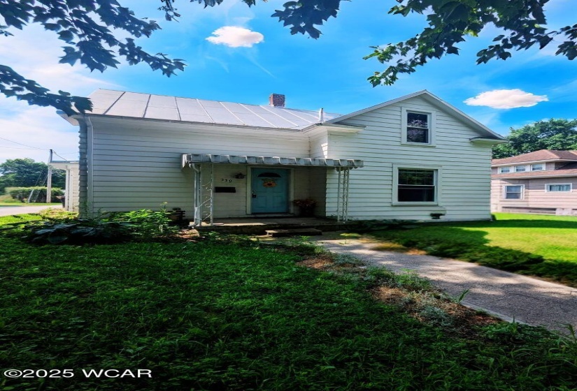 3 bedrooms 2.5 bathrooms in Upper Sandusky!