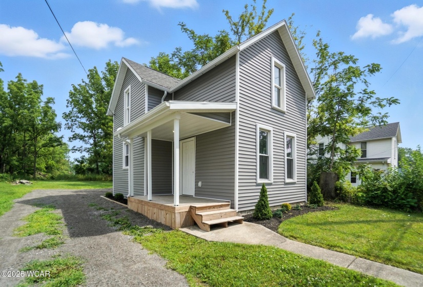 861 4th Street, Lima, Ohio, 2 Bedrooms Bedrooms, ,1 BathroomBathrooms,Residential,For Sale,4th,307756