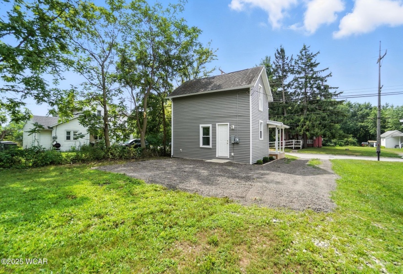 861 4th Street, Lima, Ohio, 2 Bedrooms Bedrooms, ,1 BathroomBathrooms,Residential,For Sale,4th,307756