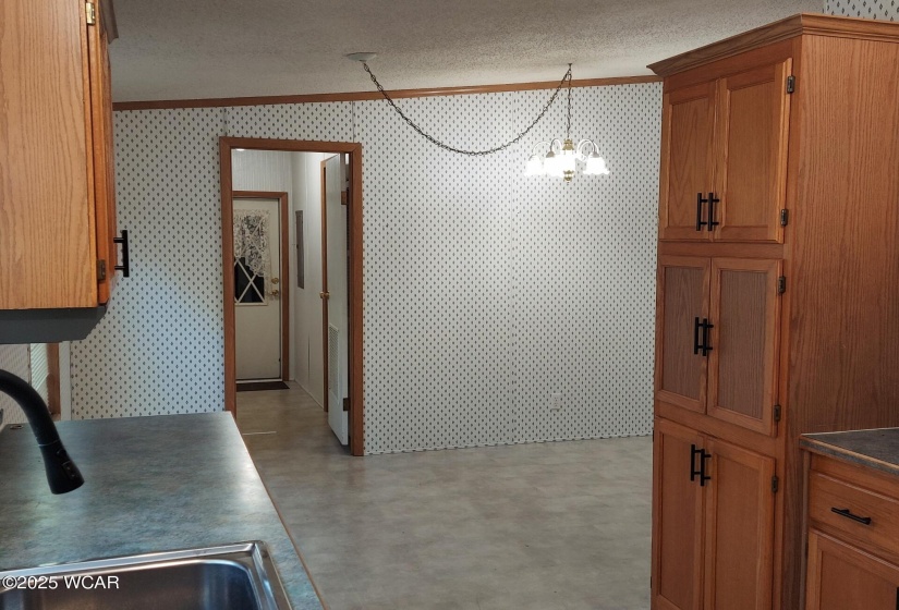 8 Bridle Trail, Lima, Ohio, 3 Bedrooms Bedrooms, ,2 BathroomsBathrooms,Residential,For Sale,Bridle,307761
