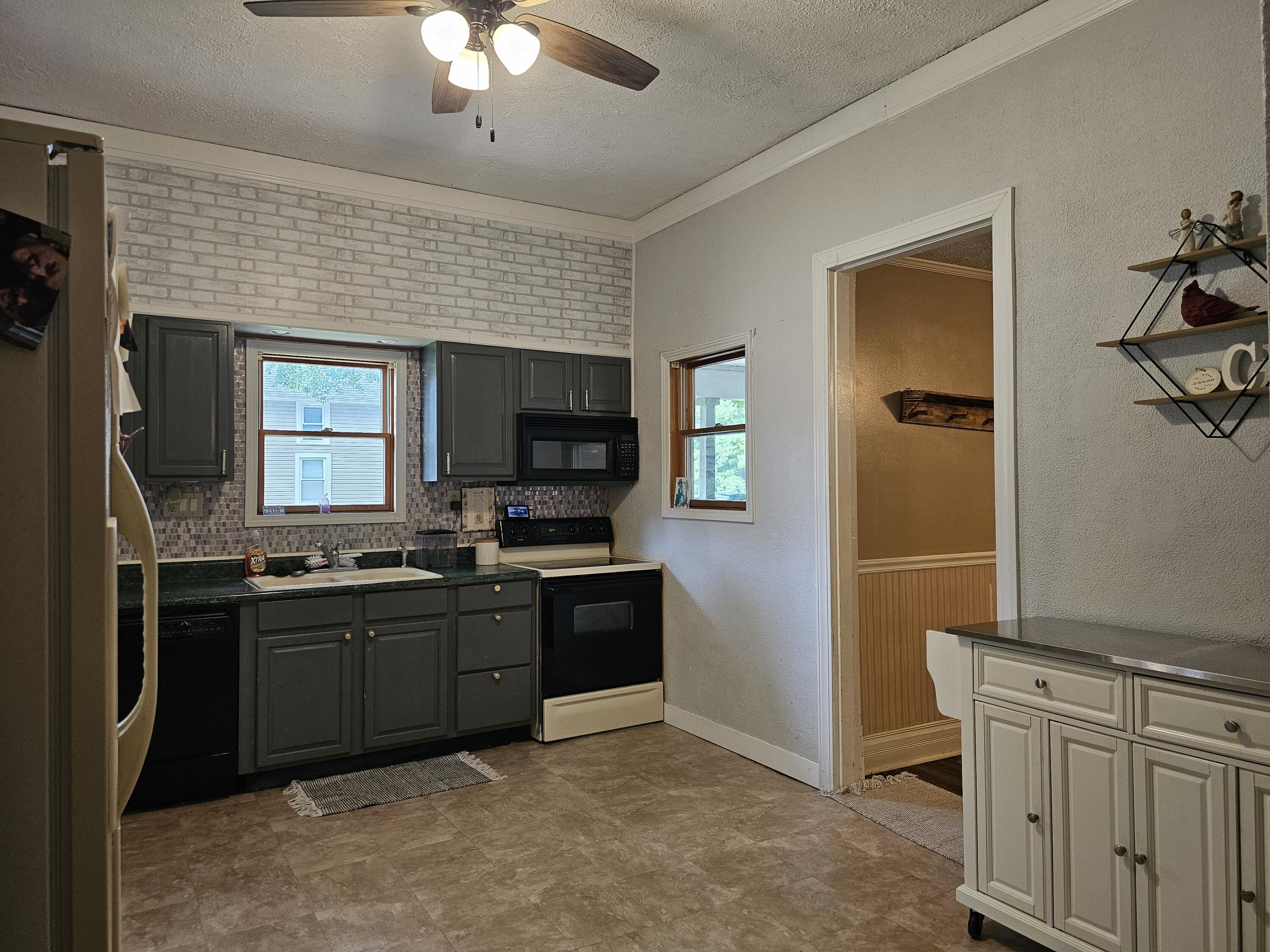 304 Lindsey Street, Covington, Ohio 45318