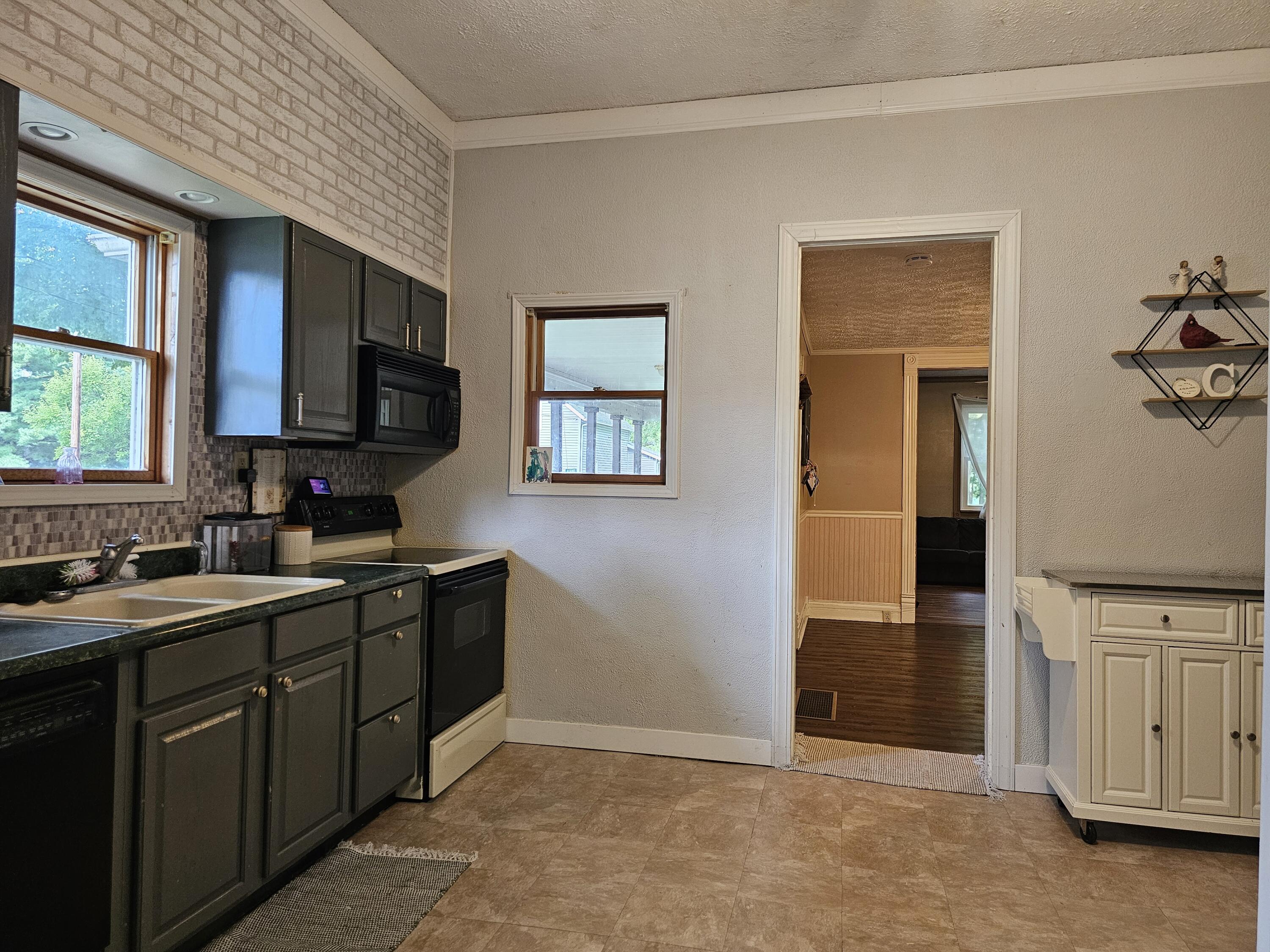 304 Lindsey Street, Covington, Ohio 45318