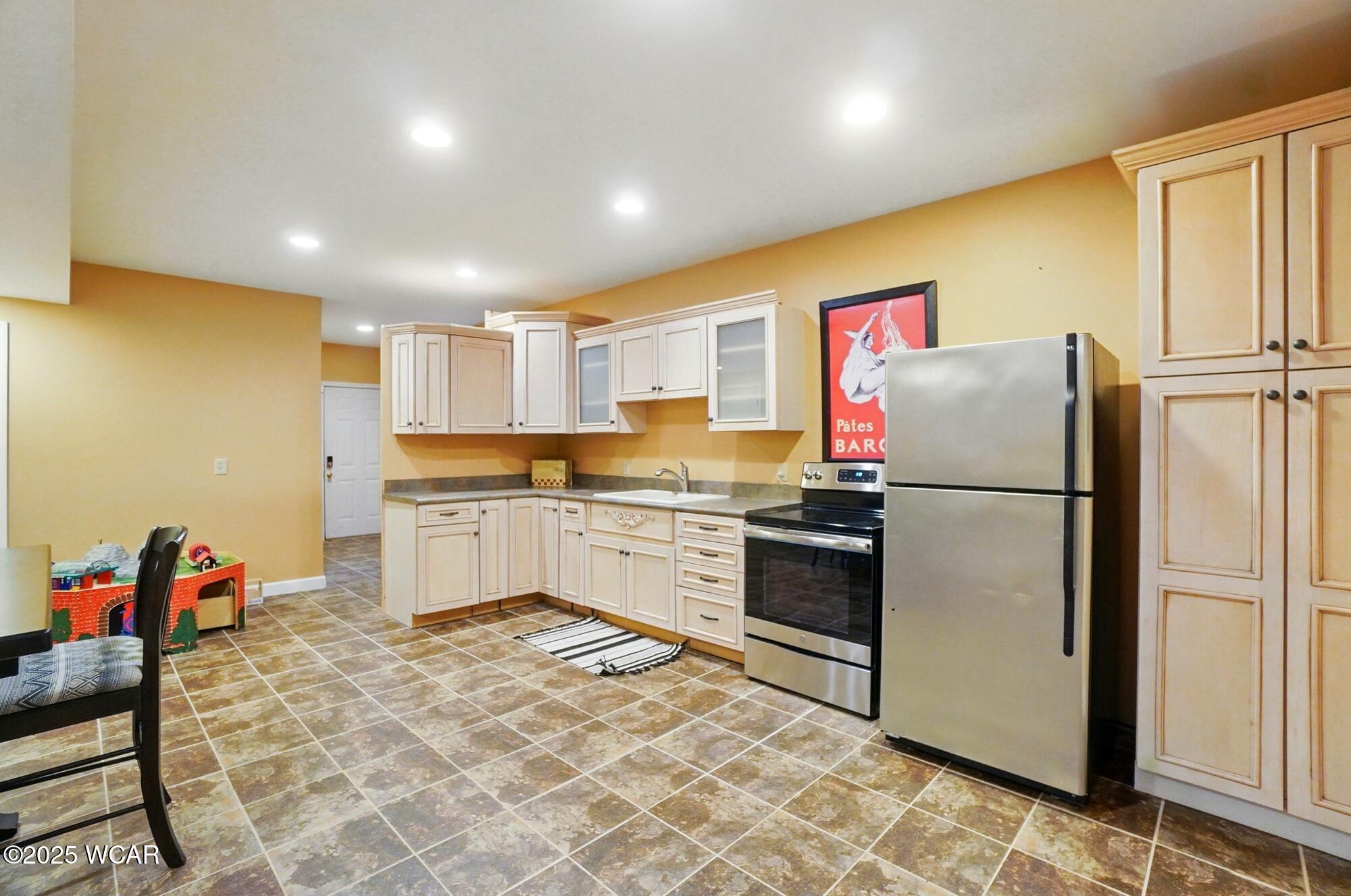 4340 Wintergreen Drive, Lima, Ohio